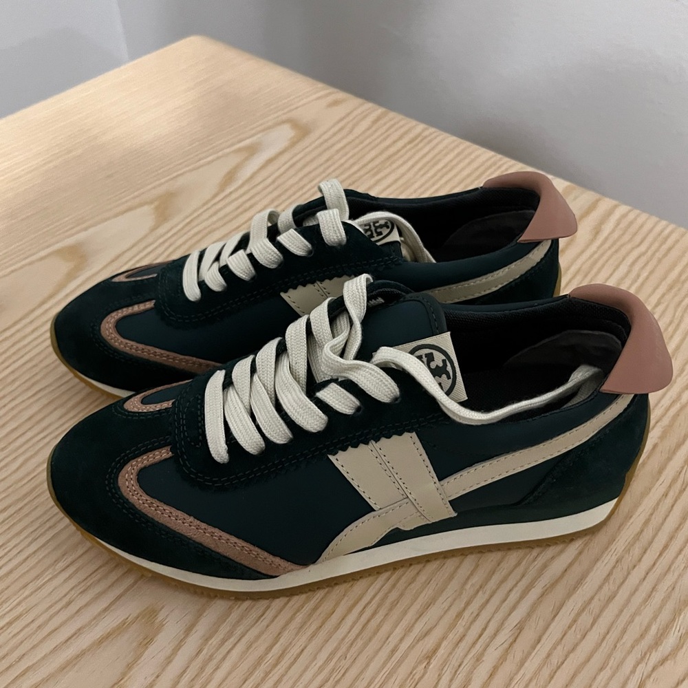 Tory Burch Hank Sneaker in Bottle Green - Size 5.5